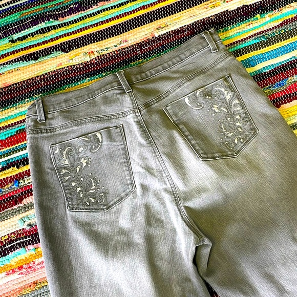 Gloria Vanderbilt Gray Bedazzled Amanda Jeans-#1965+ - Picture 1 of 12